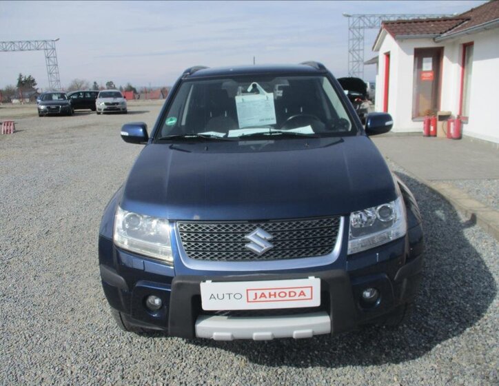 Suzuki Grand Vitara SUV / Terénní 2,4 l 124 kw