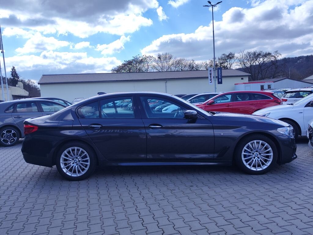BMW Řada 5 Sedan / Limuzína 3,0 l 250 kw