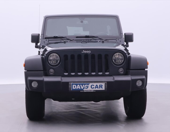 Jeep Wrangler SUV / Terénní 2,8 l 147 kw