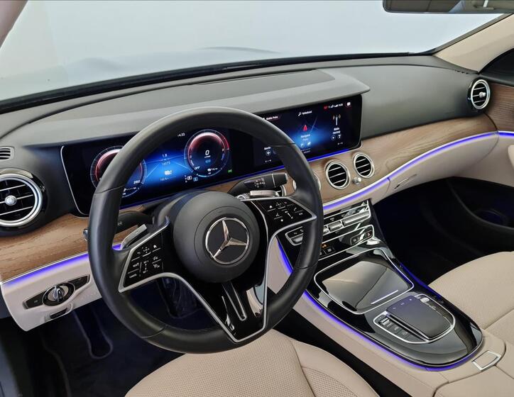 Mercedes-Benz Třídy E 9