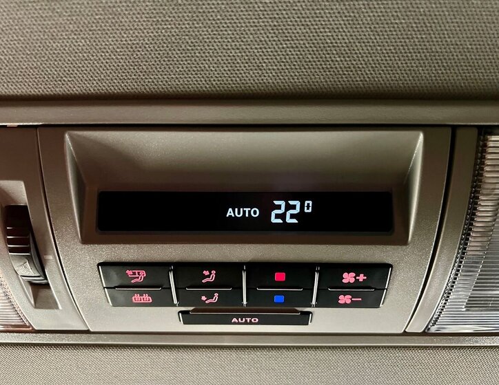 Volkswagen Multivan 21