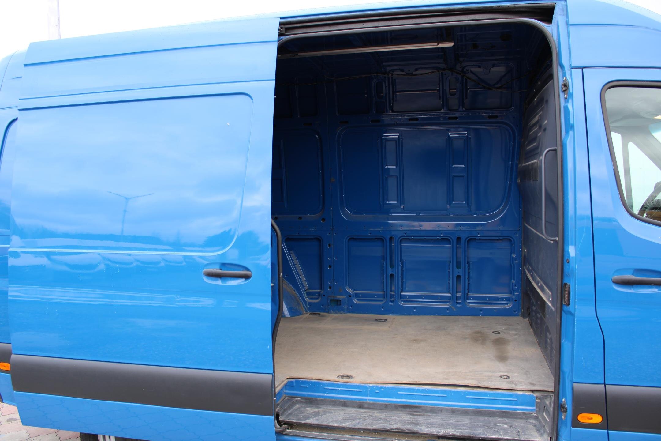 Mercedes-Benz Sprinter Užitková 2,1 l 120 kw