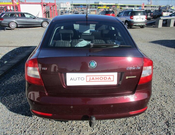Škoda Octavia Sedan / Limuzína 2,0 l 103 kw
