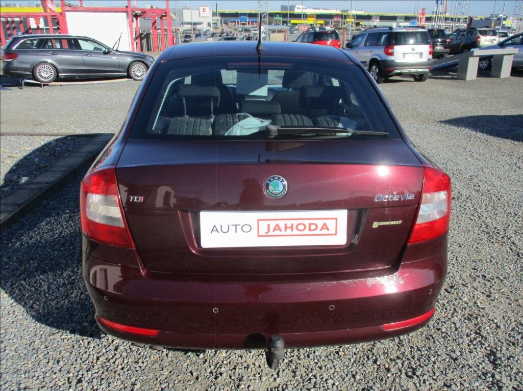 Škoda Octavia Sedan / Limuzína 2,0 l 103 kw