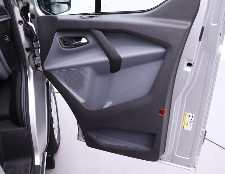 Ford Transit Custom Kombi 2,0 l 96 kw