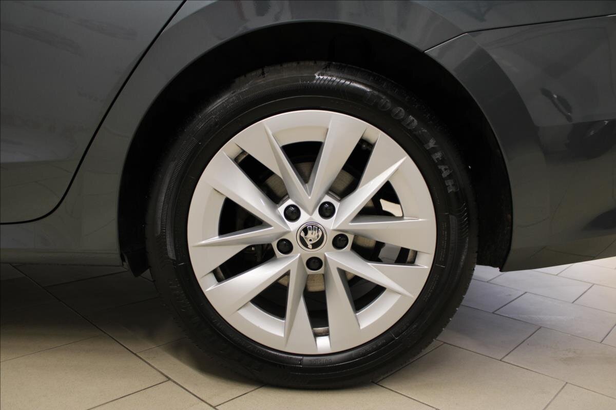 Škoda Octavia Kombi 2,0 l 110 kw