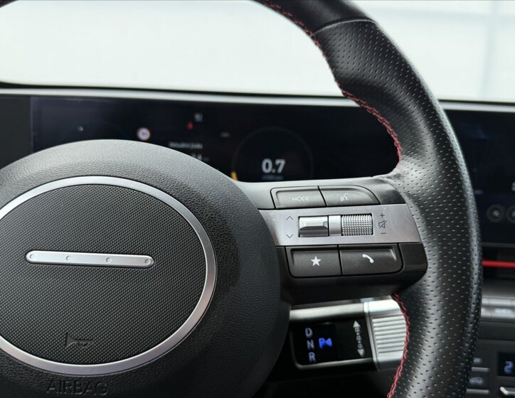 Hyundai Kona SUV / Terénní 1,6 l 145 kw