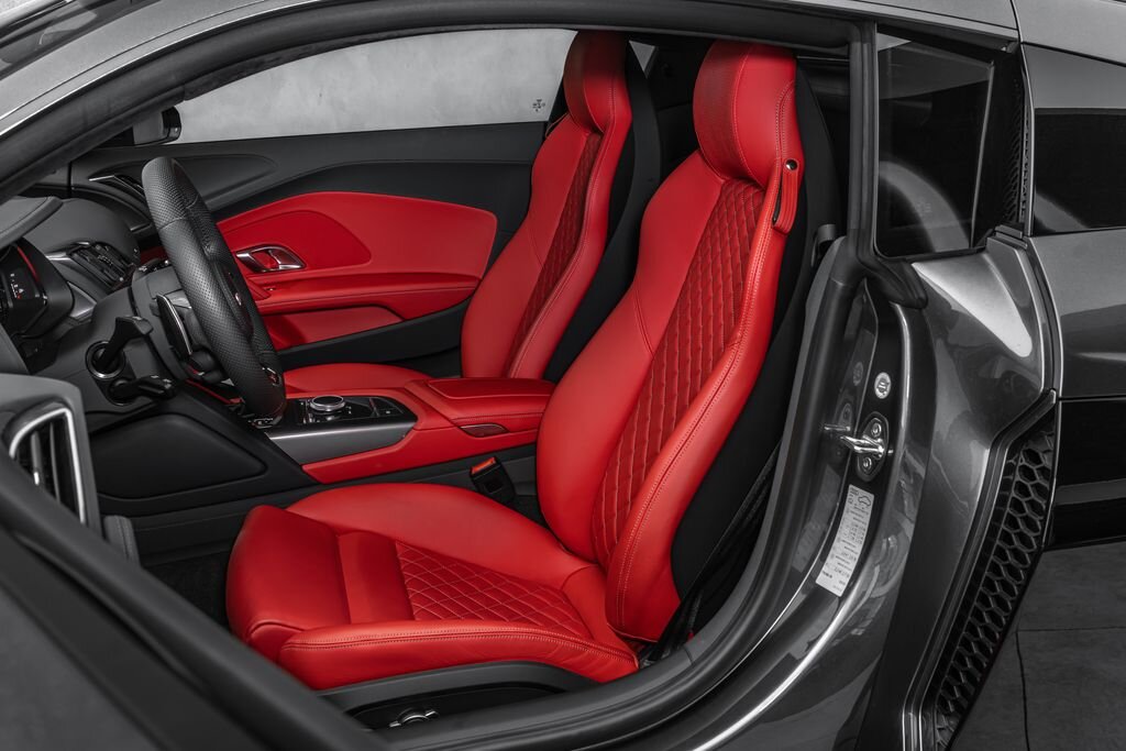 Audi R8 Kupé 5,2 l 419 kw