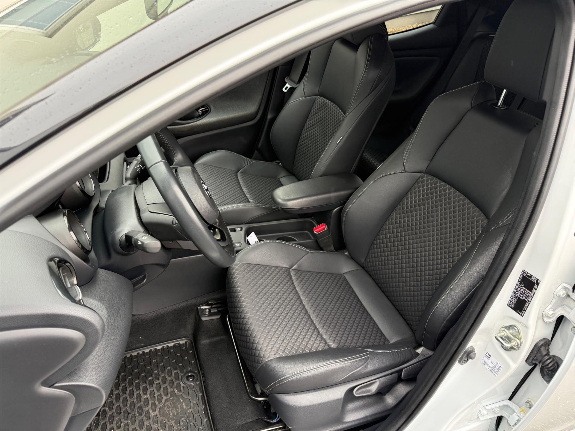 Toyota Yaris Hatchback 1,5 l 68 kw