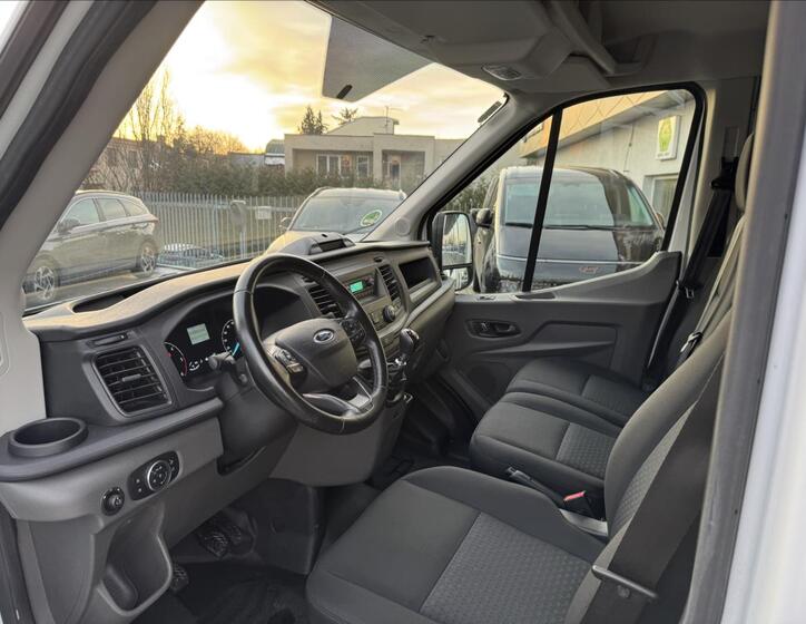 Ford Transit 12