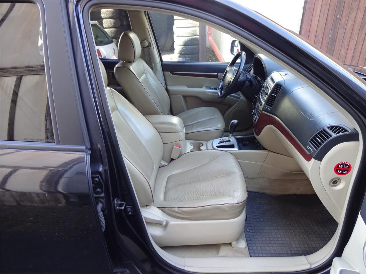 Hyundai Santa Fe SUV / Terénní 2,2 l 114 kw