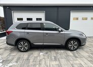 Mitsubishi Outlander SUV 2,0 l 110 kw
