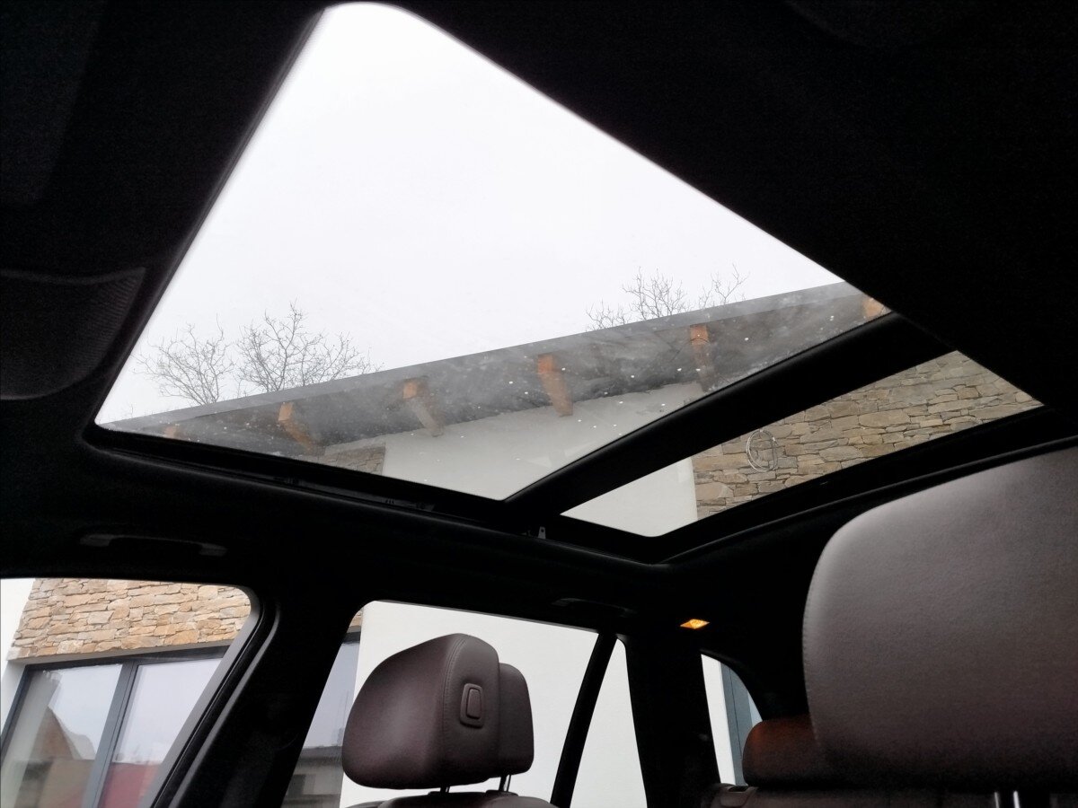 BMW X5 SUV 3,0 l 173 kw