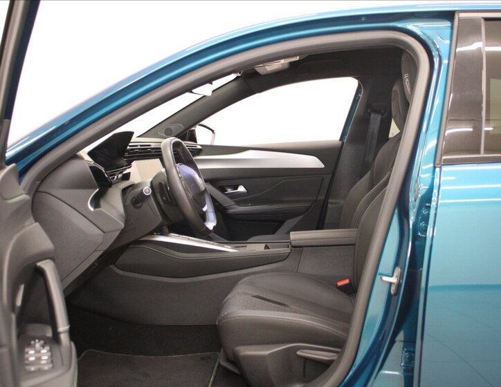 Peugeot 308 Hatchback 1,2 l 96 kw