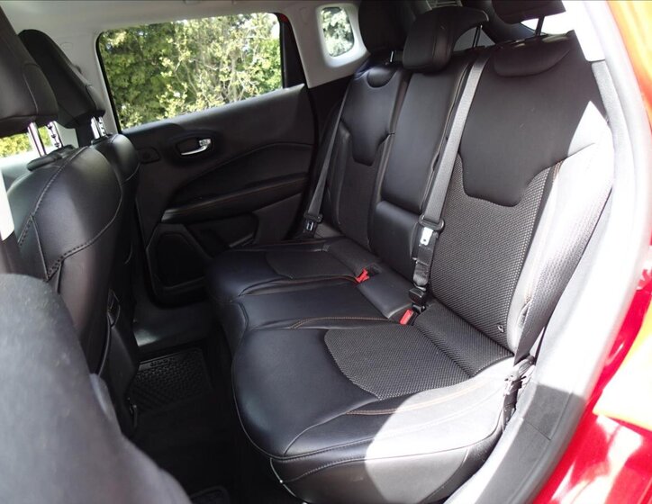 Jeep Compass SUV / Terénní 2,0 l 103 kw