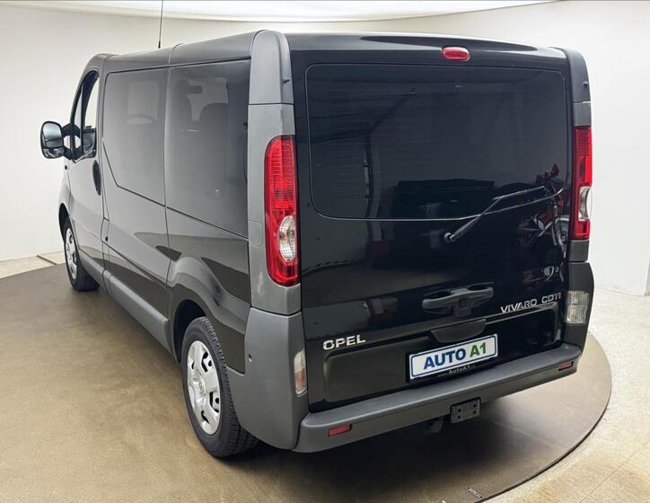 Opel Vivaro 6