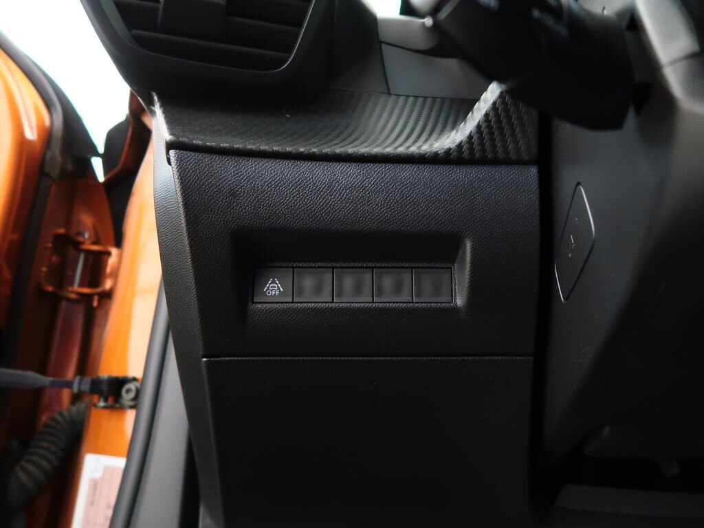 Peugeot 2008 SUV 1,2 l 96 kw