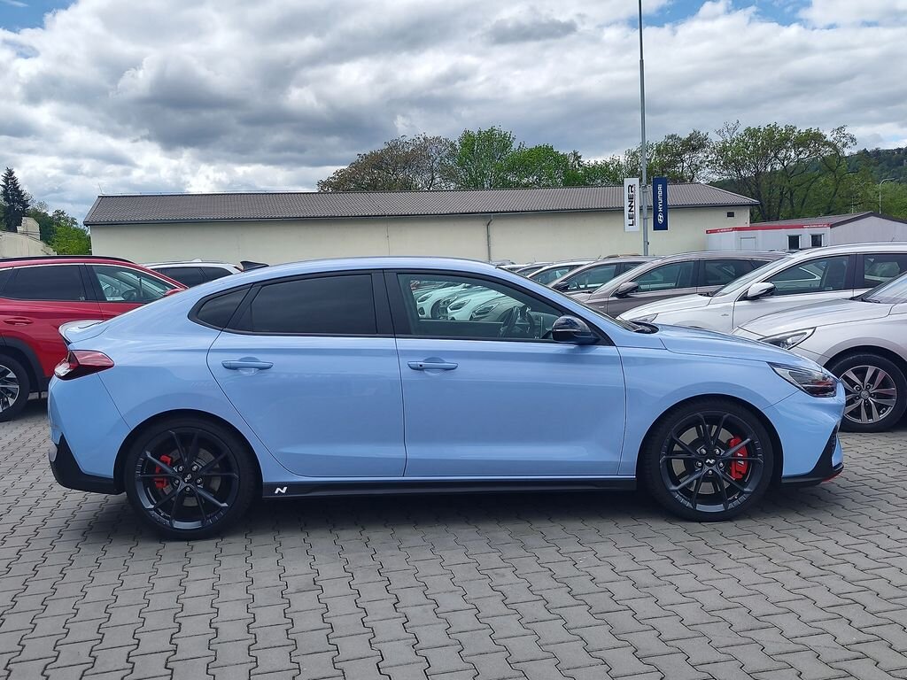 Hyundai i30 Liftback 2,0 l 206 kw
