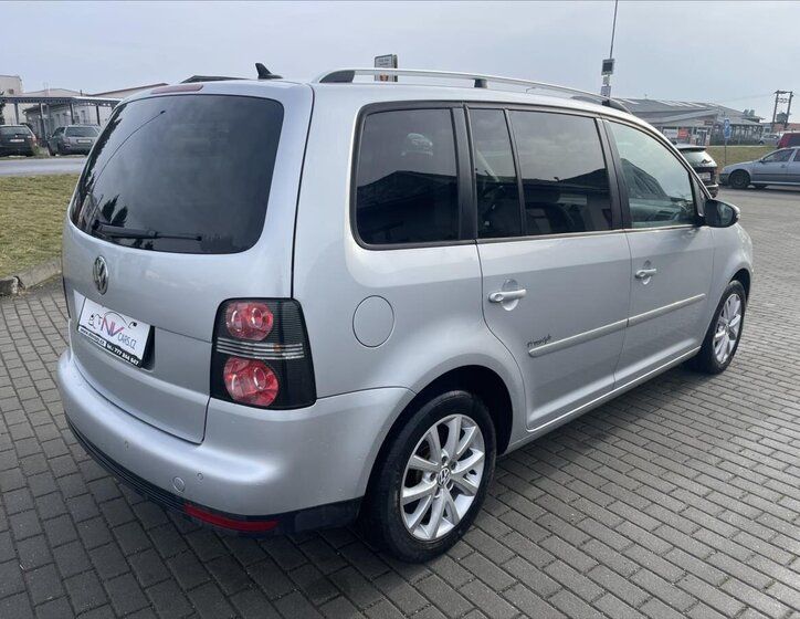 Volkswagen Touran 4