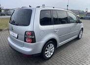 Volkswagen Touran 4