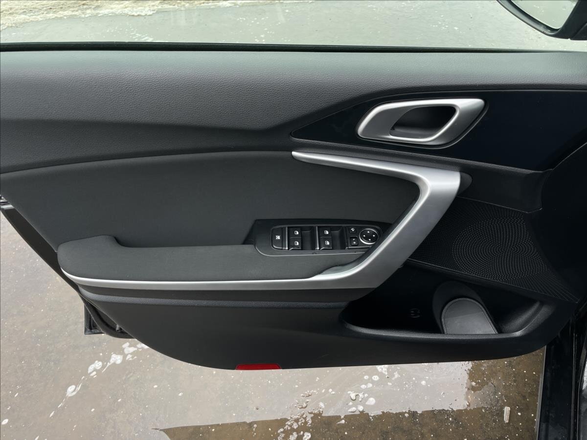 KIA Ceed Hatchback 998,0 74 kw