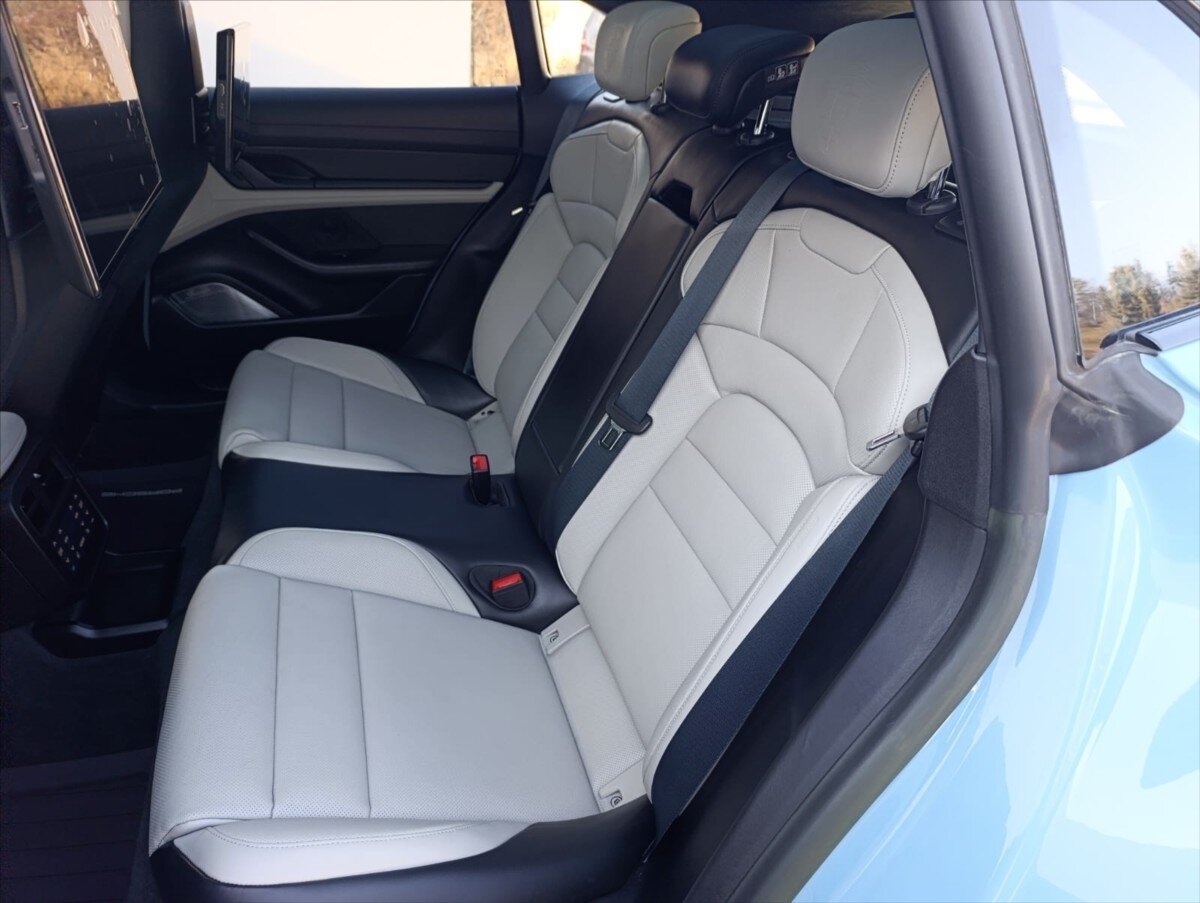 Porsche Taycan Kombi 0,0 560 kw