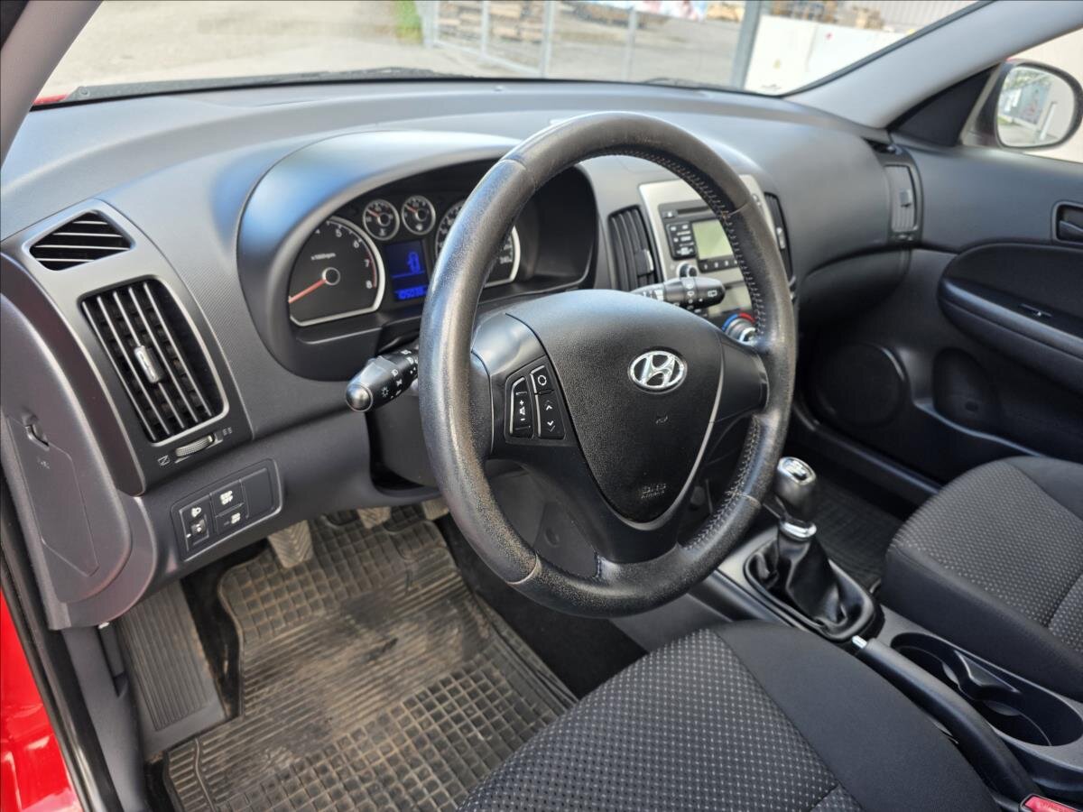Hyundai i30 Hatchback 1,4 l 77 kw