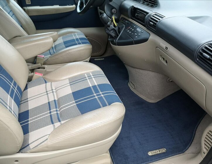 Peugeot 806 Kombi 2,1 l 80 kw