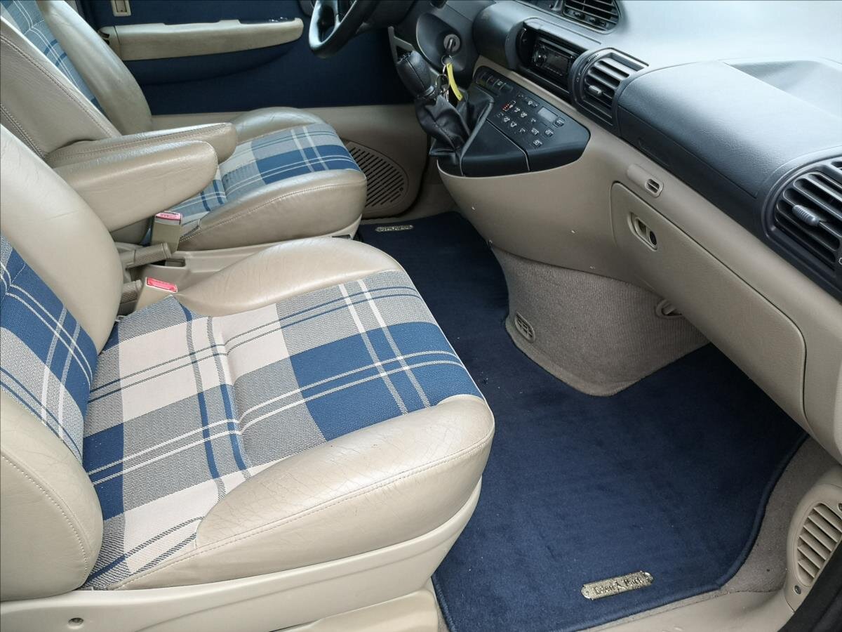 Peugeot 806 Kombi 2,1 l 80 kw