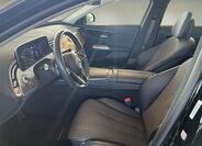 Mercedes-Benz Třídy E 12