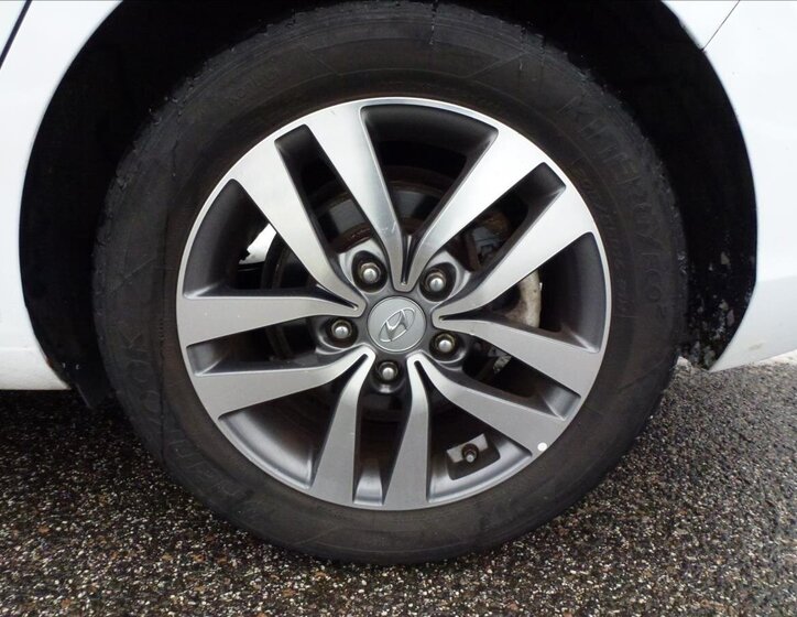 Hyundai i30 Hatchback 998,0 88 kw