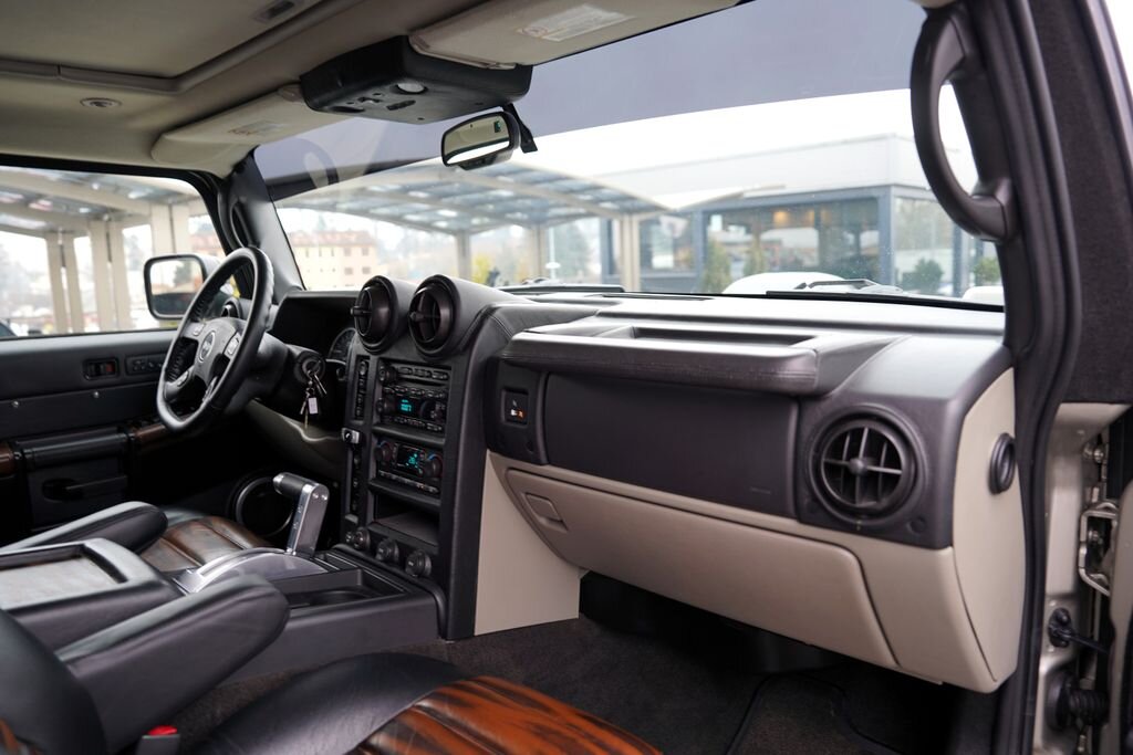 Hummer H2 SUV 6,0 l 232 kw