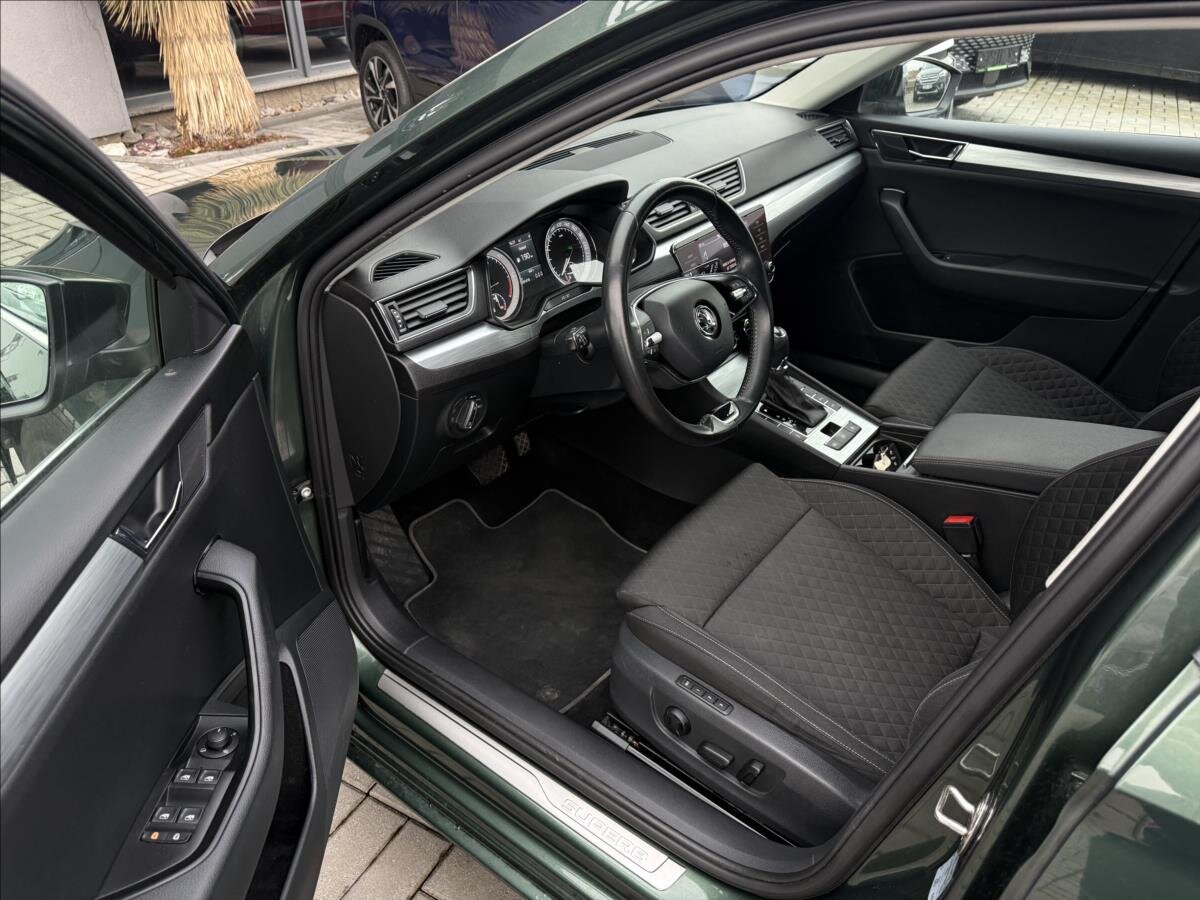 Škoda Superb Kombi 2,0 l 110 kw