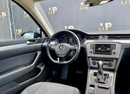 Volkswagen Passat 12