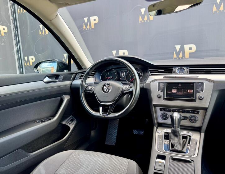 Volkswagen Passat 12