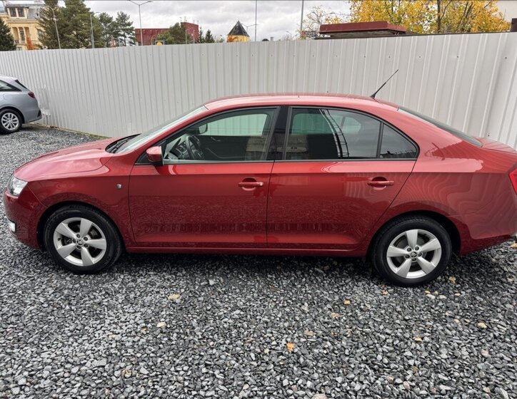 Škoda Rapid Sedan / Limuzína 1,2 l 63 kw