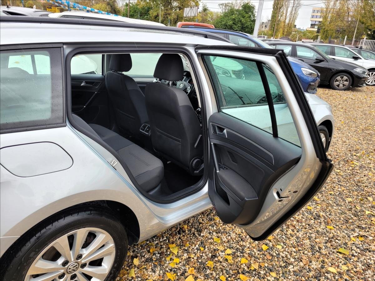 Volkswagen Golf Kombi 999,0 85 kw