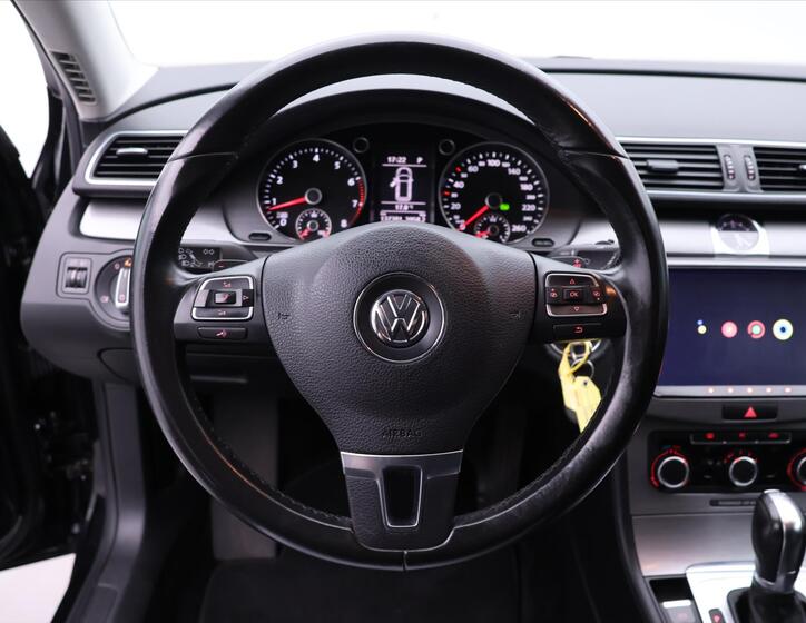 Volkswagen Passat 19