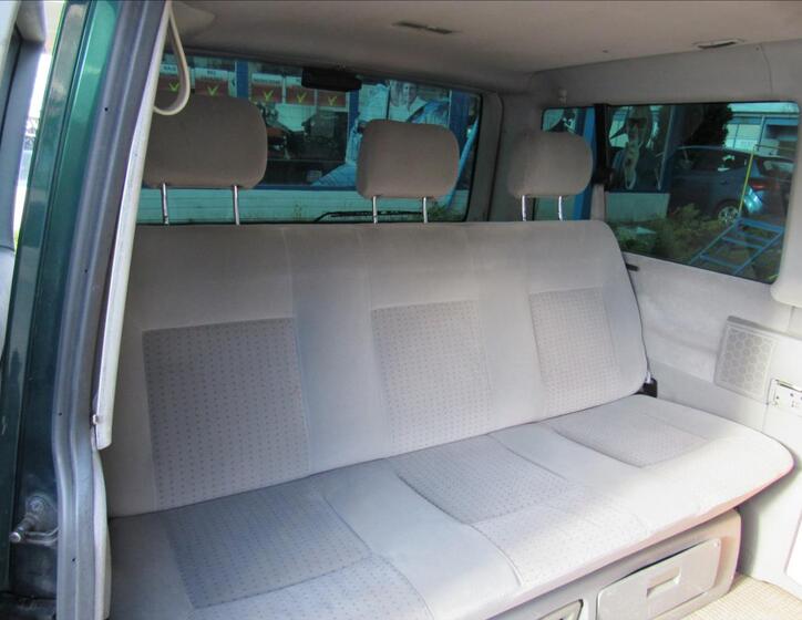 Volkswagen Multivan 10