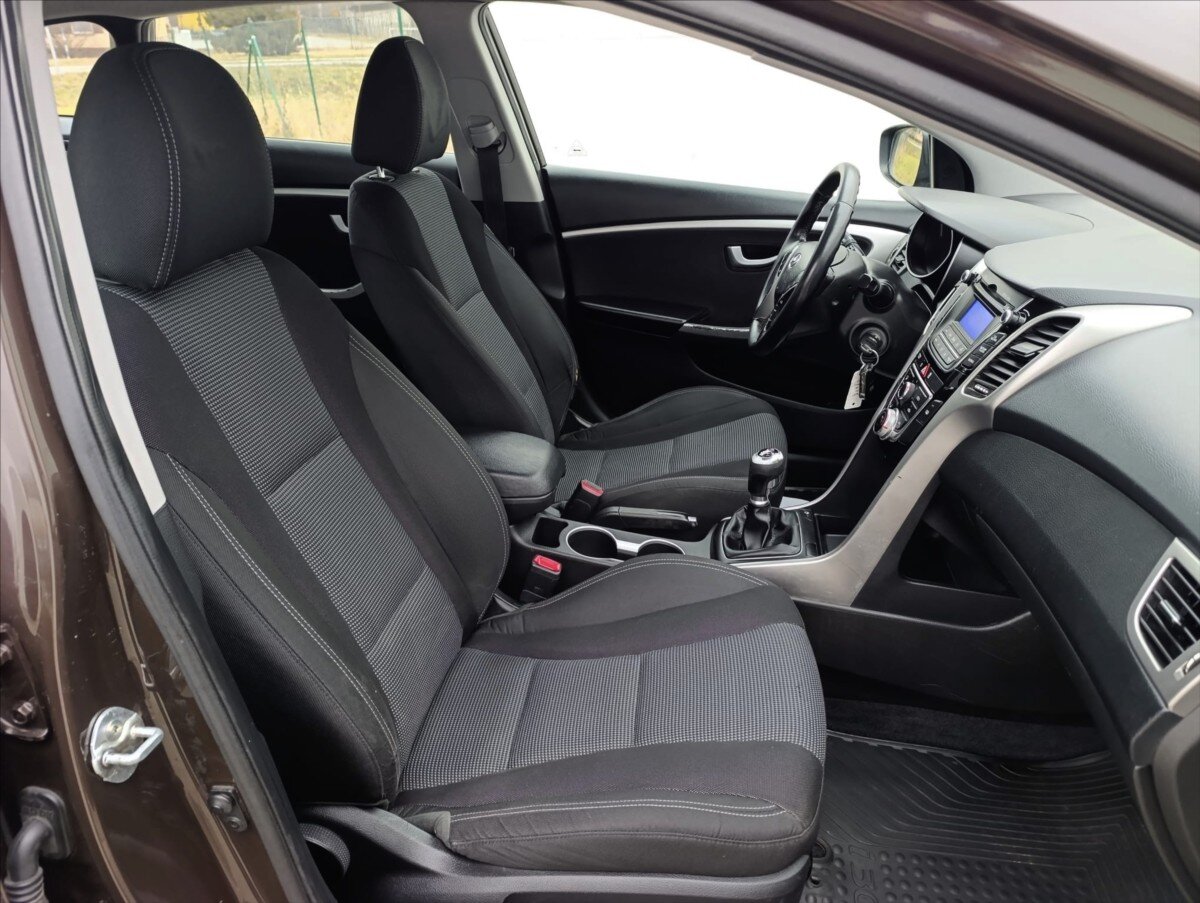 Hyundai i30 Kombi 1,6 l 99 kw