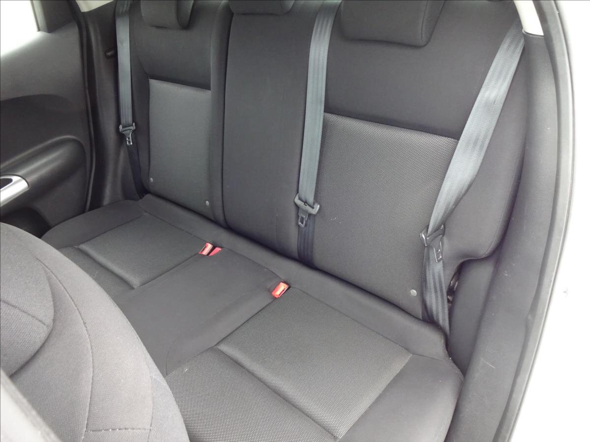 Nissan Juke Hatchback 1,6 l 86 kw