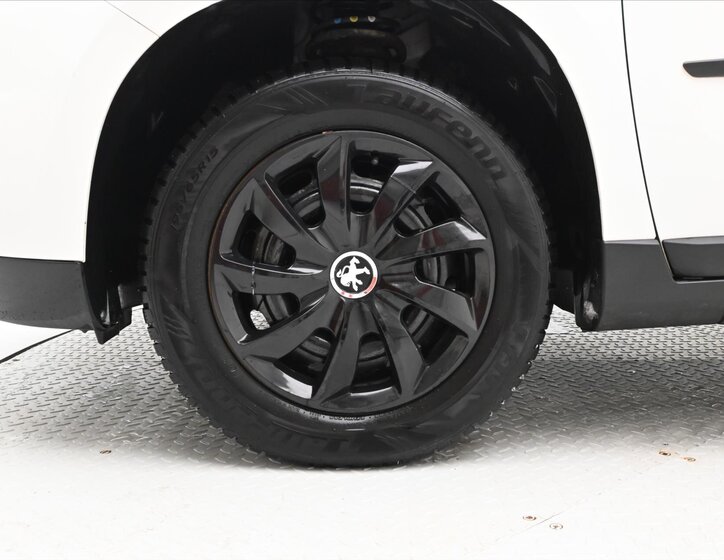 Peugeot 2008 SUV 2,0 l 60 kw