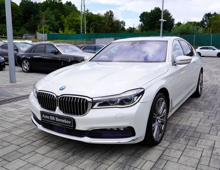 BMW Řada 7 2