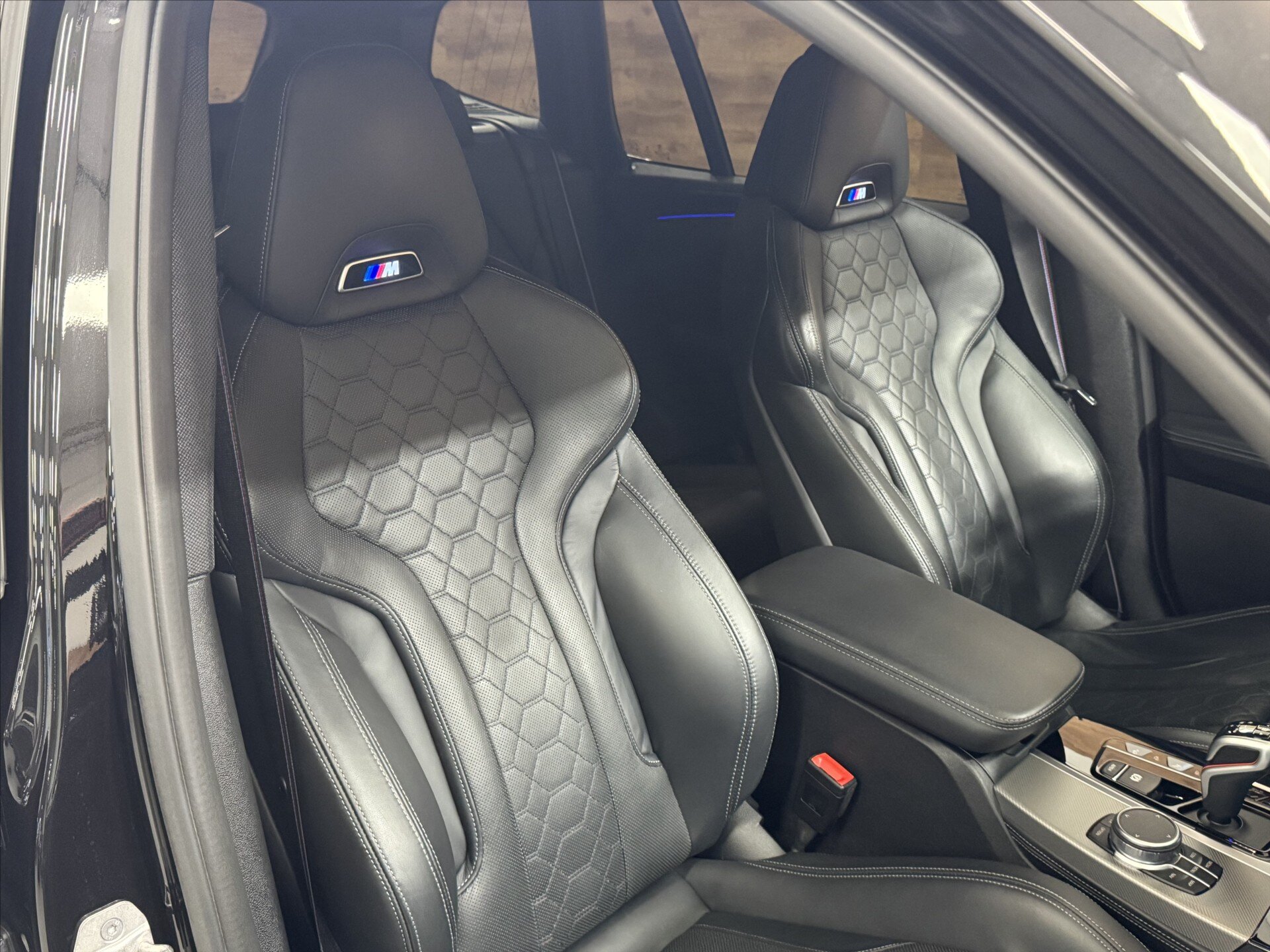 BMW X3 SUV / Terénní 3,0 l 353 kw