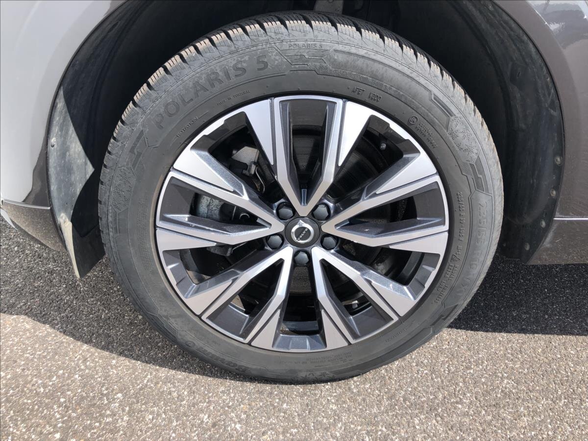 Volvo XC60 SUV / Terénní 2,0 l 145 kw