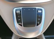 Mercedes-Benz Třídy V 28