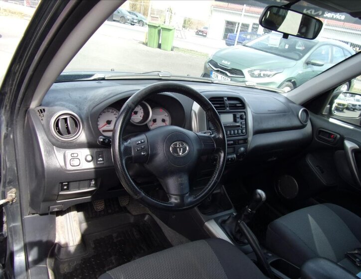 Toyota RAV4 Skříň 2,0 l 110 kw