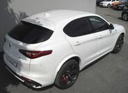 Alfa Romeo Stelvio 11