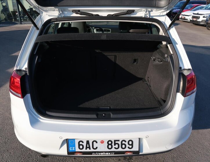 Volkswagen Golf Kombi 1,2 l 81 kw