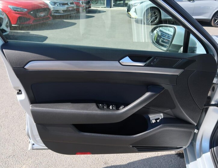 Volkswagen Passat 22